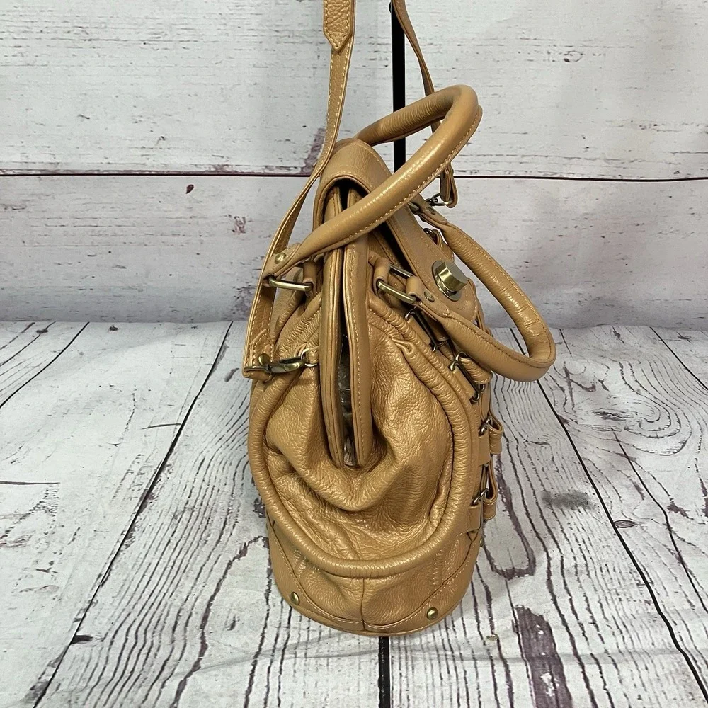 Follis Laced Julia Leather Bag‎ Convertible Backpack Purse InStyle Feature